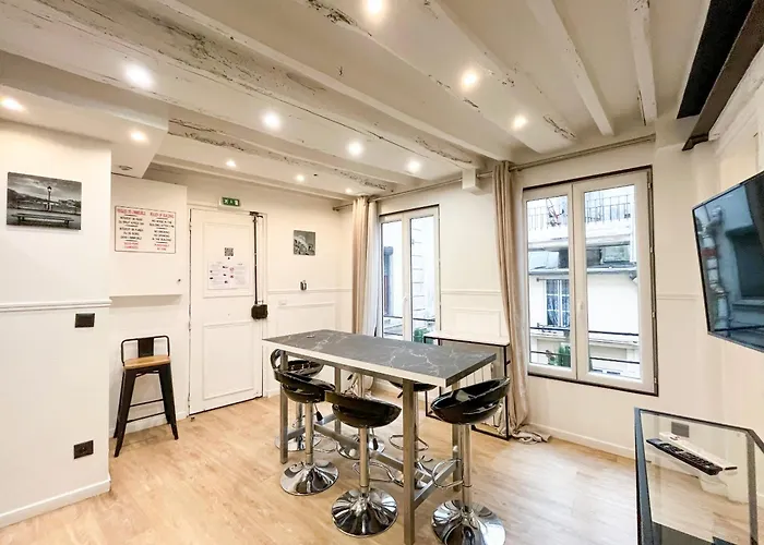 Urbanflat 93 - Lovely Nazareth 2 Bedroom פריז