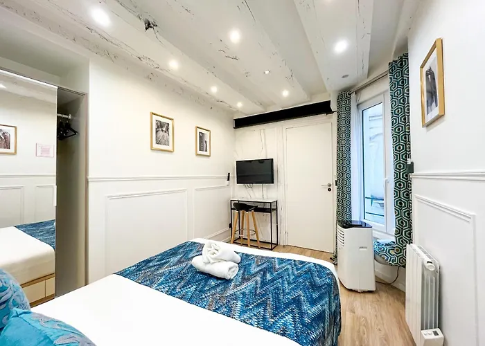 Urbanflat 93 - Lovely Nazareth 2 Bedroom * פריז