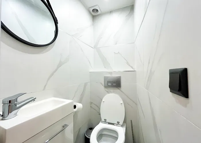 Urbanflat 93 - Lovely Nazareth 2 Bedroom פריז